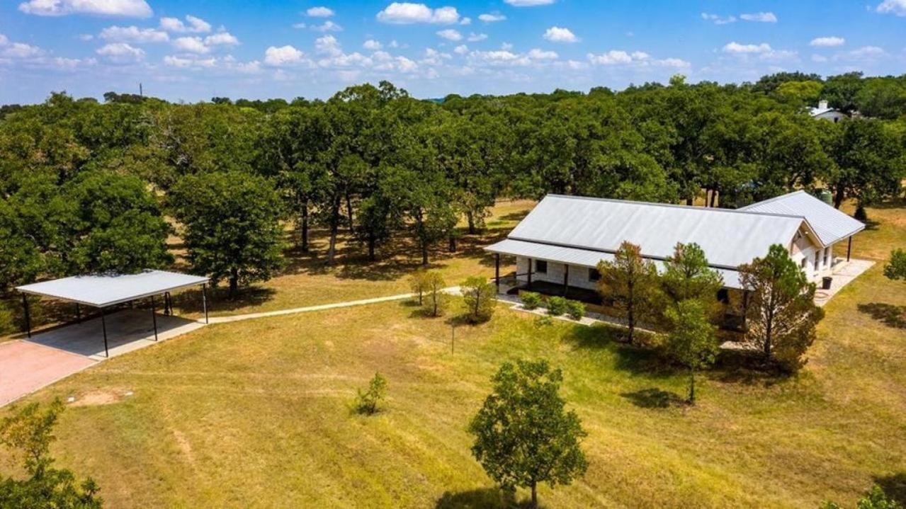 Pecan Farm Haus フレデリックスバーグ エクステリア 写真